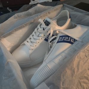 Versace la grecca tennis shoes